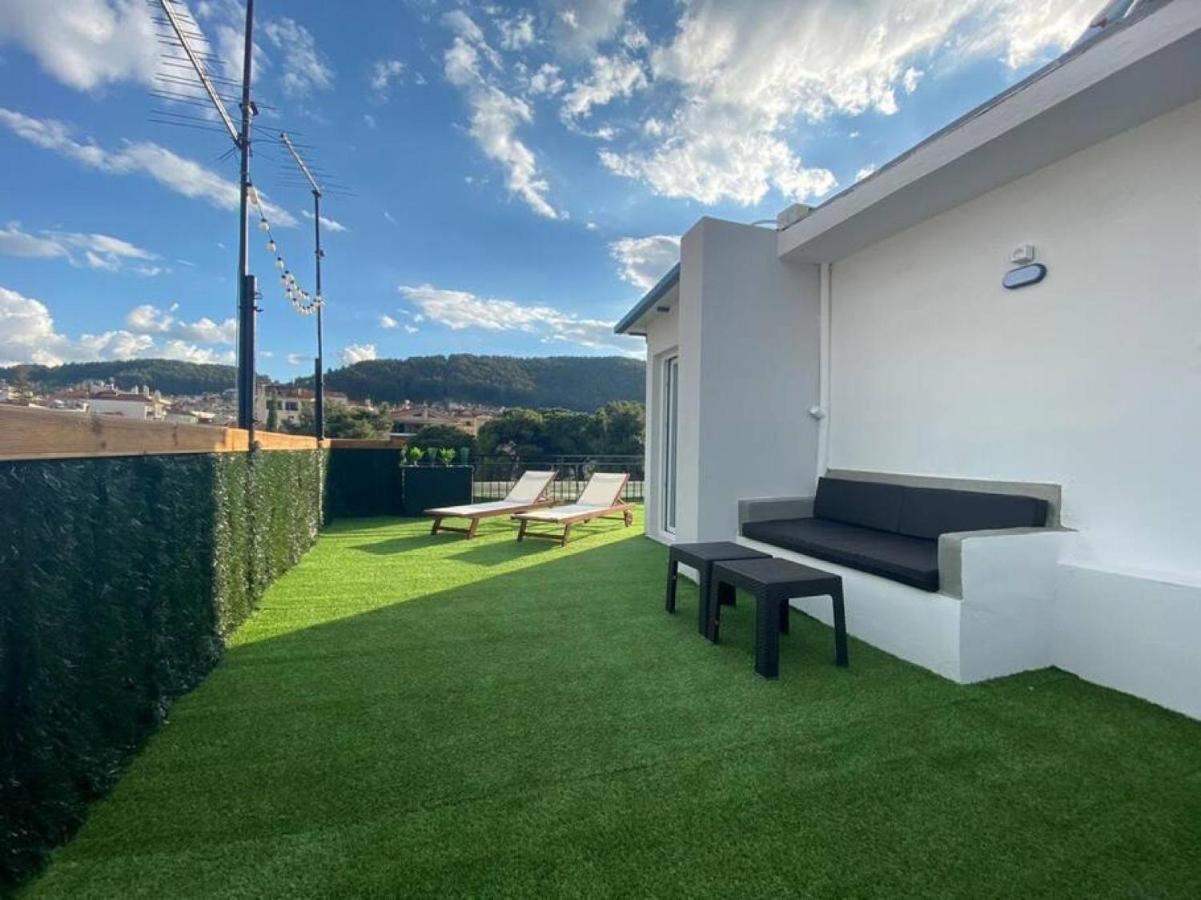 Rooftop Apartment With Garden In Ioannina Bagian luar foto