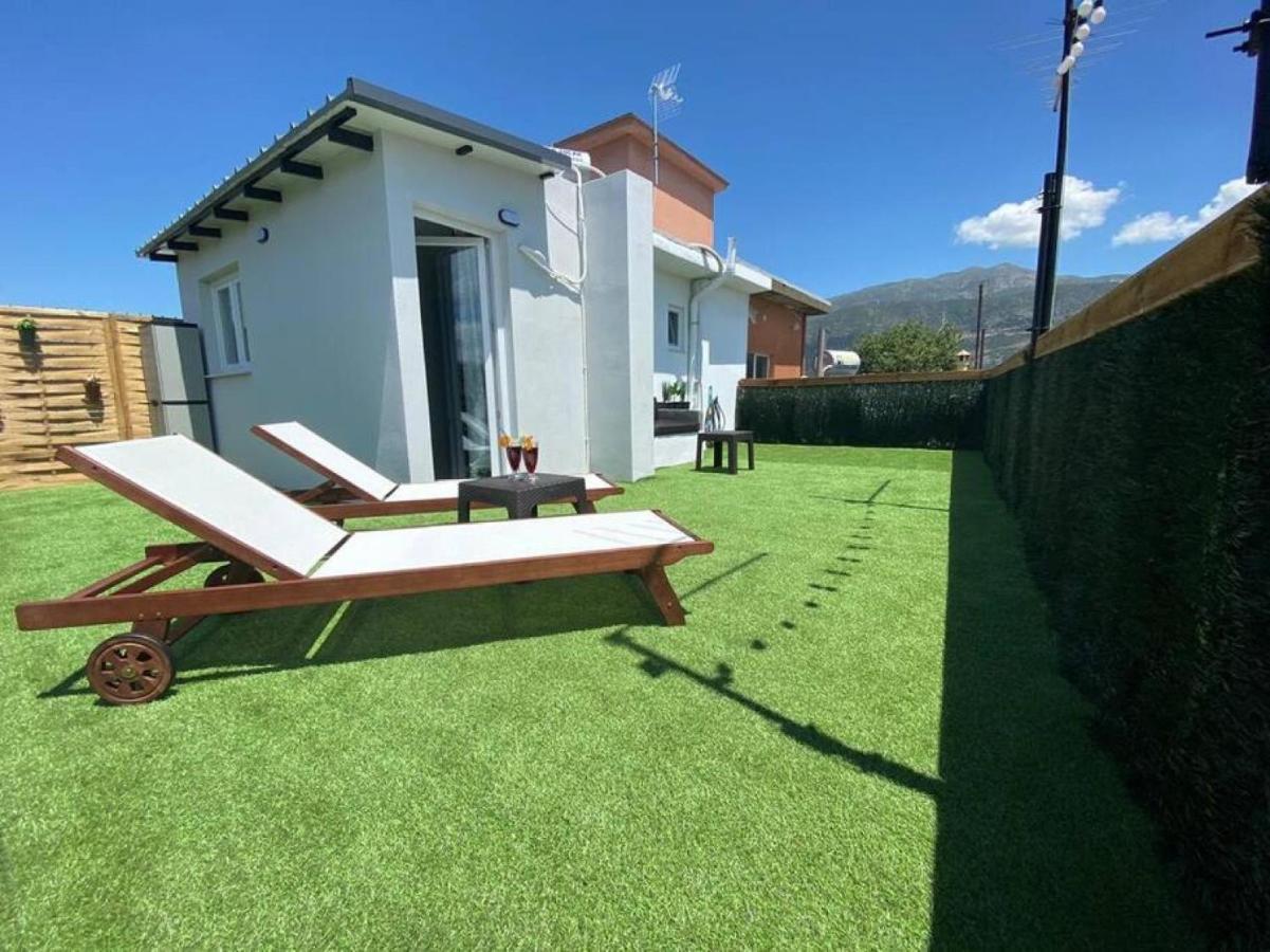 Rooftop Apartment With Garden In Ioannina Bagian luar foto