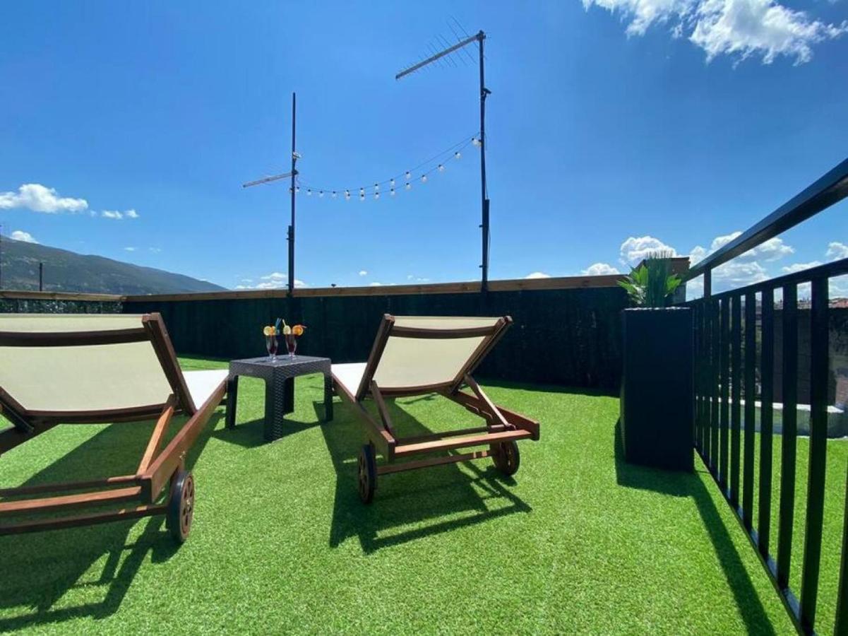 Rooftop Apartment With Garden In Ioannina Bagian luar foto